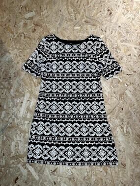 R&K Originals Womens Size 14 Shift Dress Black White Embroidered Knit Short